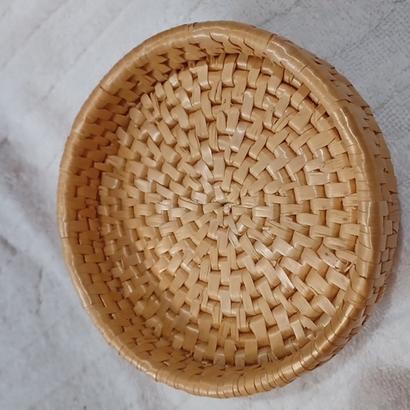 Shell  Vintage Decorated  Wicker  Coaster Set Of 6 - Picture 4 of 9